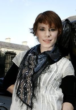 塔娜·法兰奇 tana french (豆瓣)