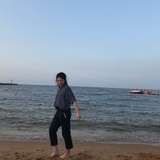 嗯