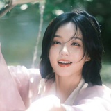 草莓🍓要开心