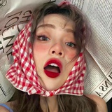 爱吃鱼的W小姐