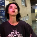 青山随云走