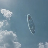 那片云飘过来了