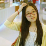 烨小暖。
