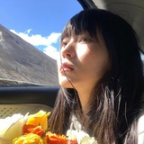 嗯