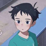 隐隐作秀