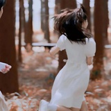 那女孩对我说