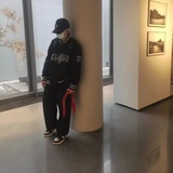 一春长费买花钱