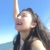 鱼尾淡淡