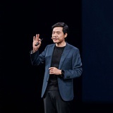 雷军（卖车中）