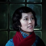 岸上风景好