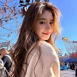 小鱼＜