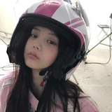 粉红蛋糕腐蟑螂