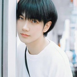 柏子怀中坐