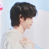 纯情小菠萝