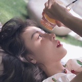 点杯梅子酒