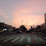 扛着菜刀的诗人