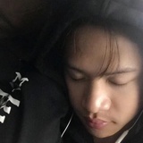 带帽子的伊泽