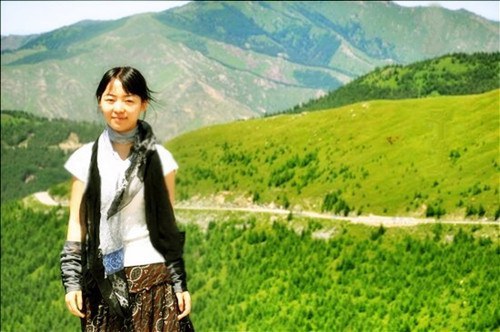 杨颜菲 