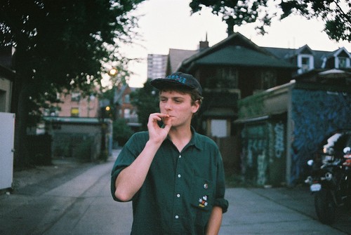 MAC DEMARCO的海报图