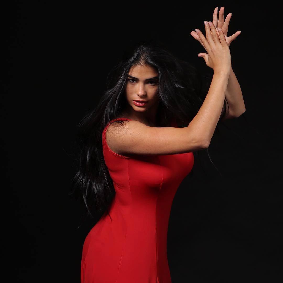 点 击 看 大 图. Ana Karla Suarez. 