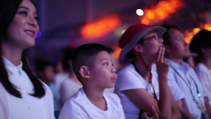 其它花絮：纪录片：一天零一夜的爱 (中文字幕)