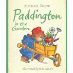 Paddington in the Garden 英国儿童故事有史以来最受欢迎的小熊《帕丁顿熊